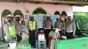 Kasat Lantas Polres Batubara dan PT. Jasa Raharja Kisaran Peduli Korban Laka Lantas