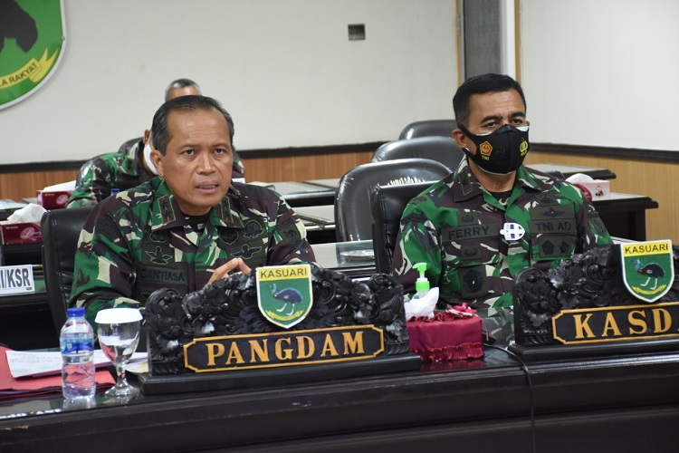 Pangdam XVIII/Kasuari: Jangan Pernah Kendor dalam Penanganan Covid-19 dan Jangan Pernah Lelah untuk Berpikir