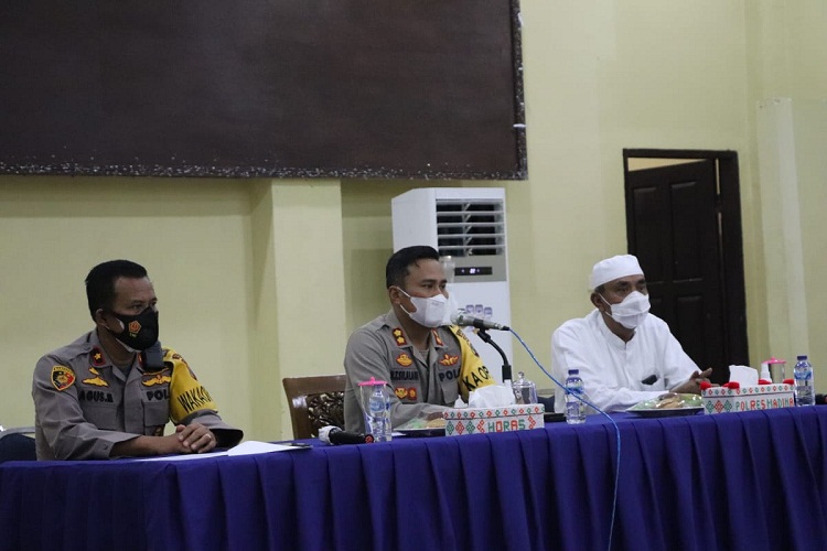 Kapolres Madina Terima Audiensi Pimpinan Pondok Pesantren Musthafawiyah Purba Baru H. Mustafa Bakri Nasution