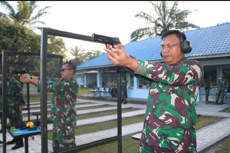Kosekhanudnas III Latihan Menembak di Lapangan Tembak Wira Waskita Lanud Soewondo