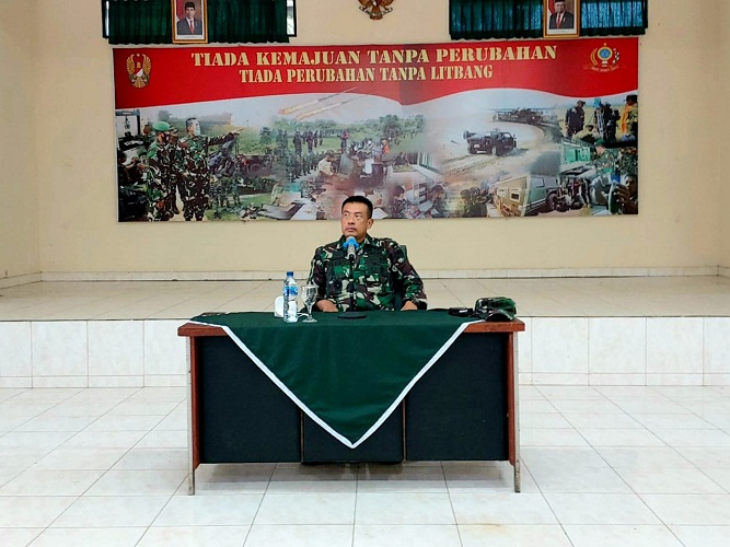 Kunjungi Laboratorium, Inilah yang Disampaikan Kadislitbangad Kolonel Inf Terry Tresna Purnama, S.I.Kom., M.M kepada Para Peneliti Litbangad