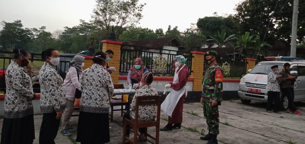 Habis Merayakan Waisak, 18 Orang Menjalani Swab Antigen