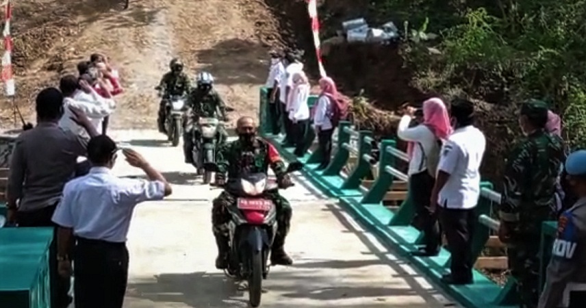 TMMD Sengkuyung Tahap II Kodim 0728/Wonogiri, Selesaikan Pembangunan Jembatan Penghubung Antar Dusun