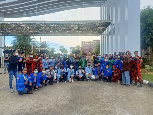 Mahasiswa Beserta Ormas dan Tomas Lakukan Aksi Sosial