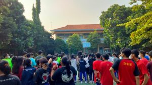 Wujud Tanggung Jawab Babinsa dalam Pencegahan Penyakit dengan Cek Prokes