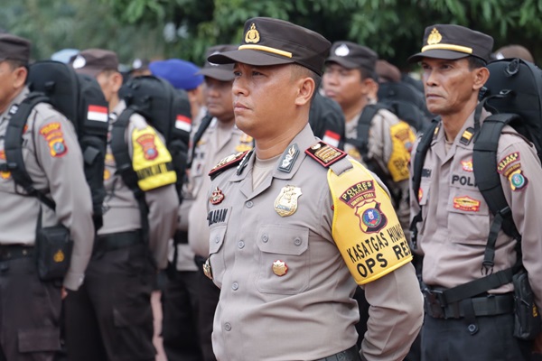 Kapolres Asahan Pimpin Apel Pergeseran Pasukan untuk Pam TPS