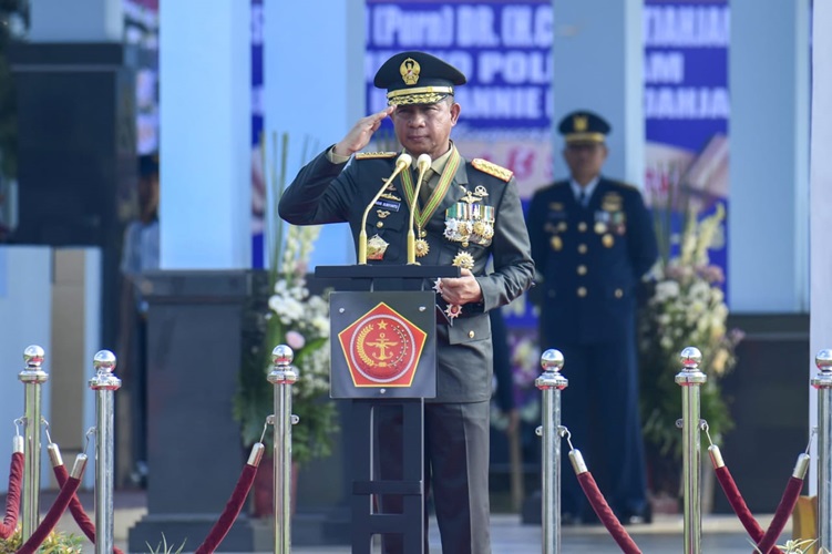 Panglima TNI Memimpin Upacara HUT Ke-78 TNI AU