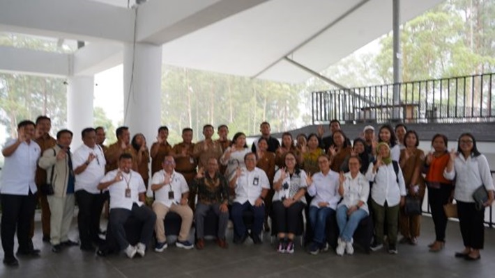 ITDC Bersama BPODT Gelar Sosialisasi Pariwisata Berkelanjutan di Danau Toba dalam Sambut Aquabike JetSki World Championship 2024